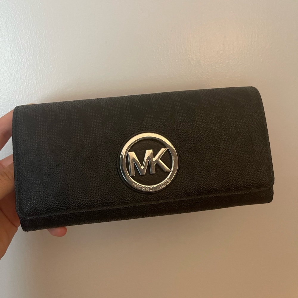MK black wallet